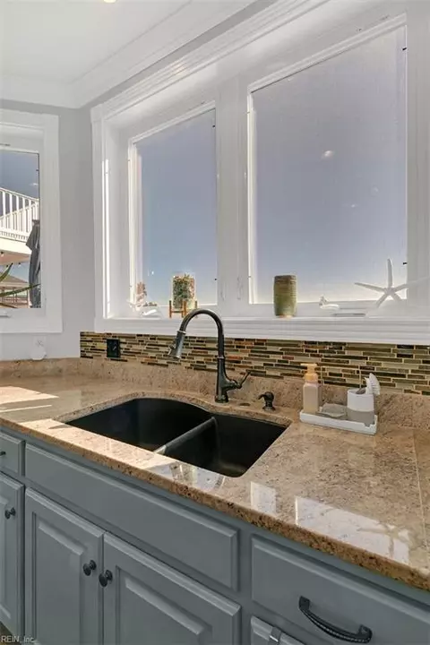 Kitchen - 27 Rileys Way, Hampton, VA 23664 photo 6 of 6