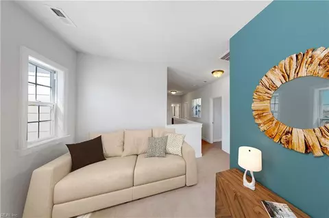 Entry Way - 5008 Cape May Loop, Chesapeake, VA 23321 photo 3 of 4