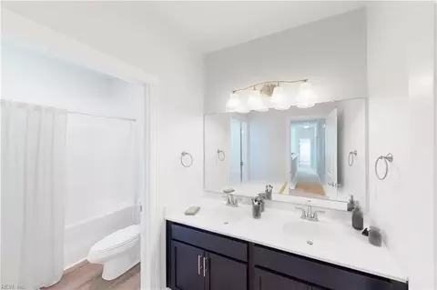 Bath - 5008 Cape May Loop, Chesapeake, VA 23321 photo 1 of 1