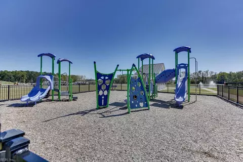 View/Area - 5008 Cape May Loop, Chesapeake, VA 23321 photo 2 of 2