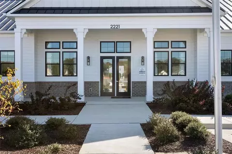Exterior - 5008 Cape May Loop, Chesapeake, VA 23321 photo 4 of 6