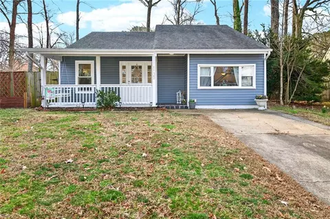 1135 Snowbird Ln, Virginia Beach, VA 23454
