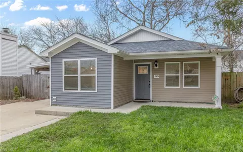 2404 Nevada Ave, Norfolk, VA 23513