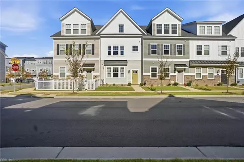411 Asuza St, Chesapeake, VA 23323