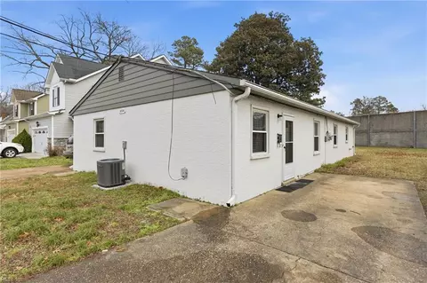 6224 Wellington St, Norfolk, VA 23513