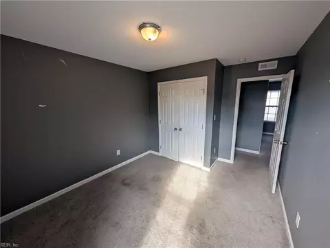 Bedroom - 418 Wine St, Hampton, VA 23669 photo 4 of 5