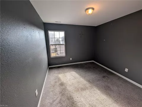 Bedroom - 418 Wine St, Hampton, VA 23669 photo 3 of 5