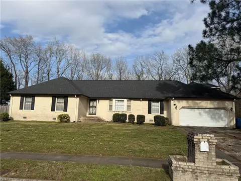Exterior - 2217 Georgetown Blvd, Chesapeake, VA 23325 photo 2 of 7