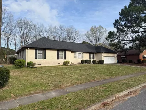 Exterior - 2217 Georgetown Blvd, Chesapeake, VA 23325 photo 3 of 7