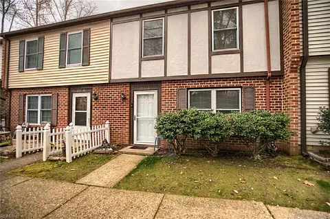 285 Merrimac Trl #8, Williamsburg, VA 23185