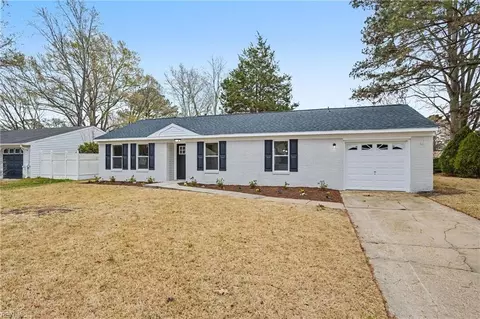 424 Casselberry Ln, Virginia Beach, VA 23452