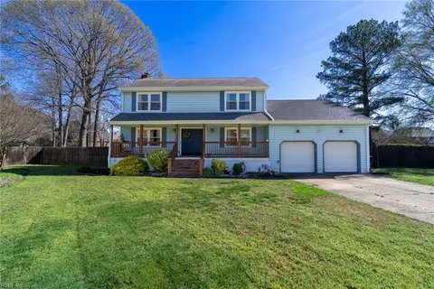 627 Emerald Ct, Chesapeake, VA 23320
