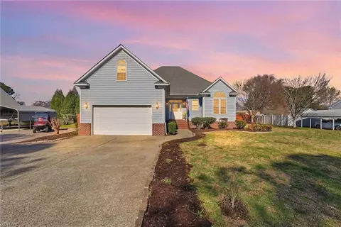 7221 Otey Dr, Lanexa, VA 23089