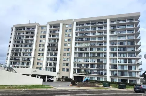500 Pacific Ave #809, Virginia Beach, VA 23451