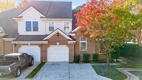 100 Bluff Ter, Newport News, VA 23602