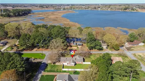 307 Ridgeland Dr, Smithfield, VA 23430