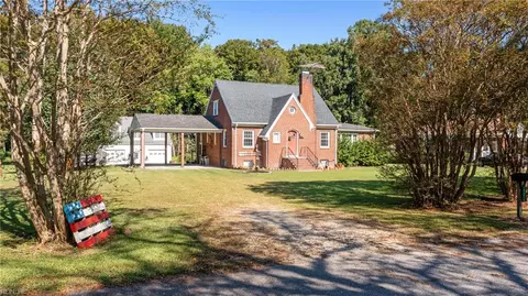 17314 Jolly Cir, Windsor, VA 23487