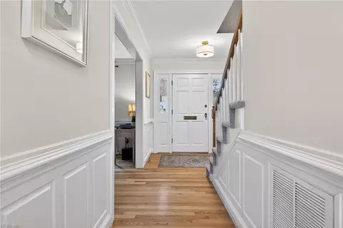 Entry Way - 7640 Argyle Ave, Norfolk, VA 23505 photo 1 of 4