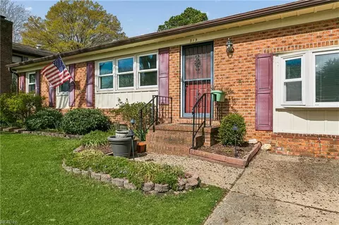 319 Nancy Dr, Hampton, VA 23669