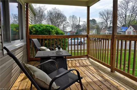 1616 Croyden Rd, Norfolk, VA 23503