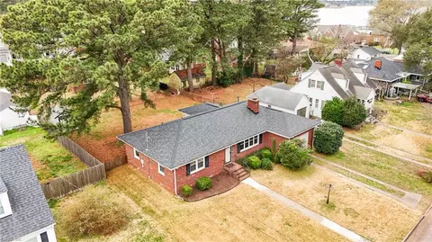 106 Porter Rd, Portsmouth, VA 23707