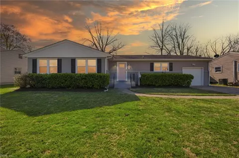 3841 Colonial Pw Pkwy, Virginia Beach, VA 23452