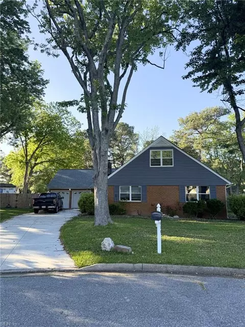 208 Brunick Ct, Virginia Beach, VA 23467