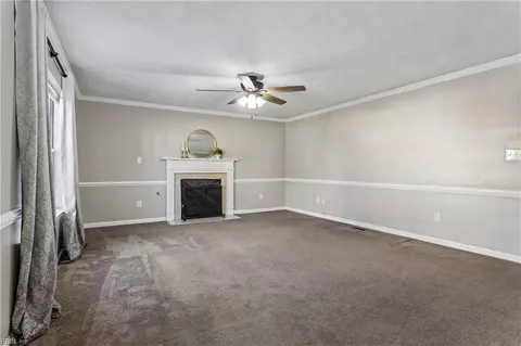 Living - 116 Grand View Dr, Hampton, VA 23664 photo 2 of 5