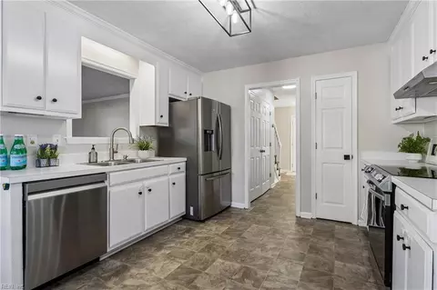 Kitchen - 116 Grand View Dr, Hampton, VA 23664 photo 2 of 2