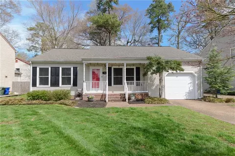736 Leonard Ln, Newport News, VA 23601