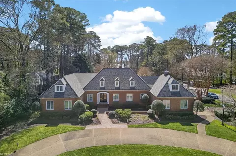 1613 Duke Of Windsor Rd, Virginia Beach, VA 23454