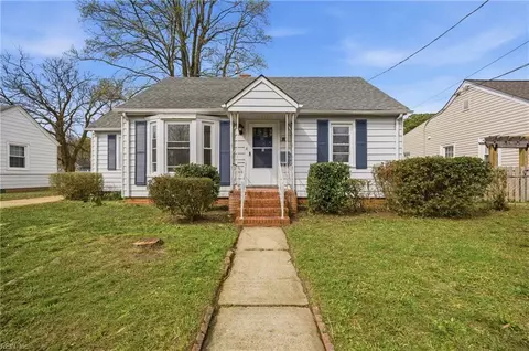 8909 Stratford St, Norfolk, VA 23503