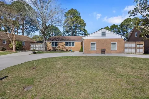 5224 Rolleston Dr, Virginia Beach, VA 23464