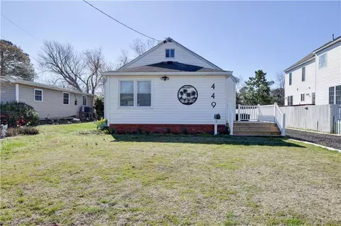 449 Benthall Rd, Hampton, VA 23664