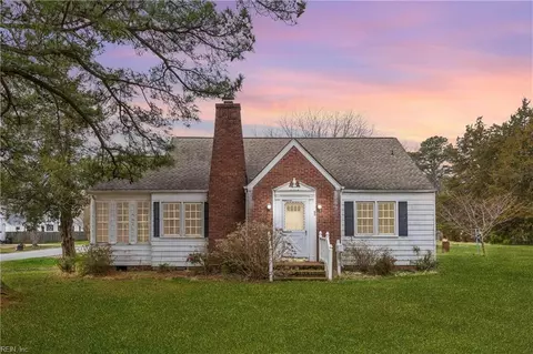 50 Bunting Ln, Poquoson, VA 23662