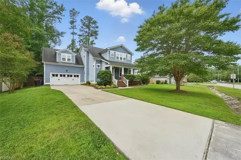 1853 Rockwood Dr, Chesapeake, VA 23323