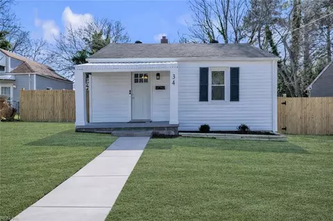 34 Pollux Cir W, Portsmouth, VA 23701