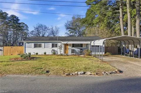 2912 Cessna Dr, Virginia Beach, VA 23452