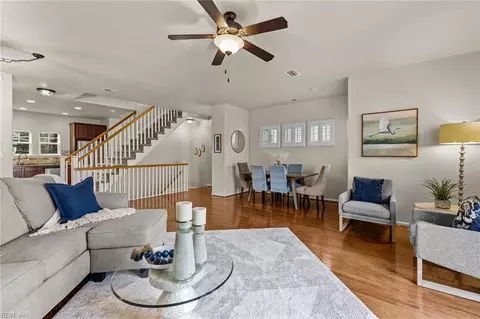 9518 3rd Bay St #112, Norfolk, VA 23518
