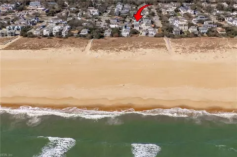 106 70th St #B, Virginia Beach, VA 23451