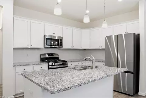 1521 Redoubt Rd #3B, Williamsburg, VA 23185