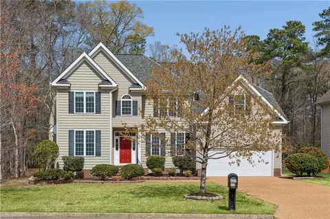 208 Tabb Ln, Yorktown, VA 23693