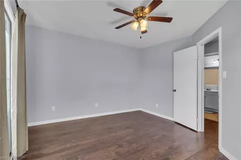 Bedroom - 71 Waters Edge Cir, Hampton, VA 23669 photo 3 of 3