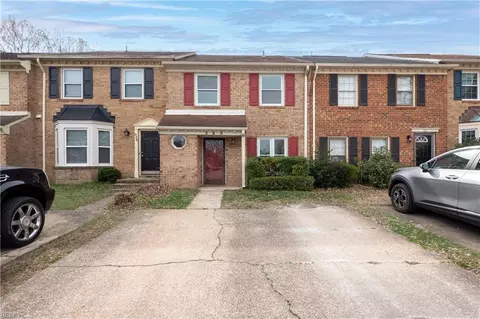 323 Paxford Dr, Virginia Beach, VA 23462