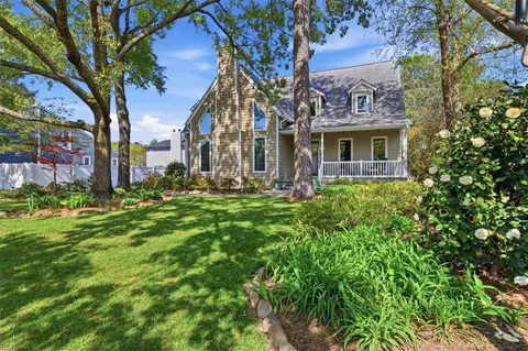 604 Fort Raleigh Dr, Virginia Beach, VA 23451