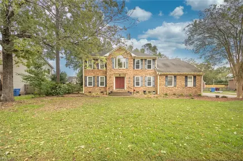 924 Fox Ridge Trl, Chesapeake, VA 23322