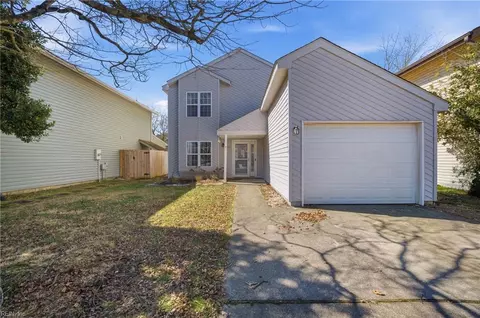 5444 Chatham Lake Dr, Virginia Beach, VA 23464