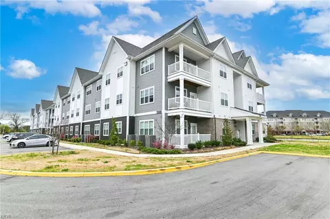 1501 Waitsel Dr #106, Chesapeake, VA 23320
