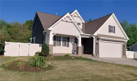 600 Shasta Dr, Chesapeake, VA 23320