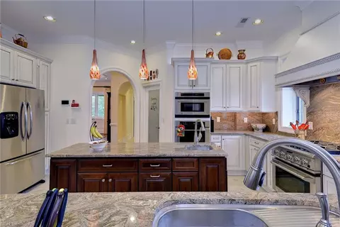 3515 Splitwood Rd, Toano, VA 23168